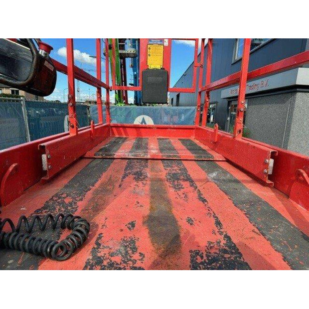 2013 Holland Lift HL-11812-41359820