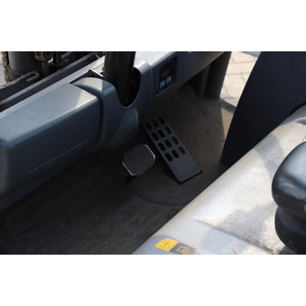 2016 Jungheinrich EFG215-41359848