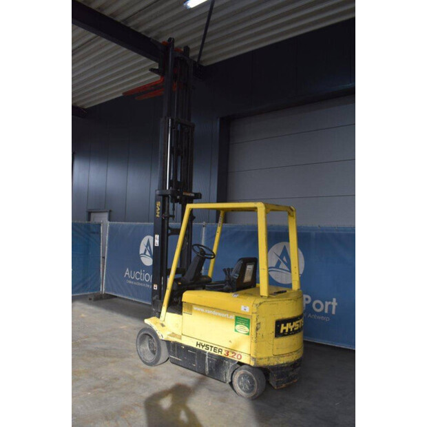 2000 Hyster E3.20XM-41360105