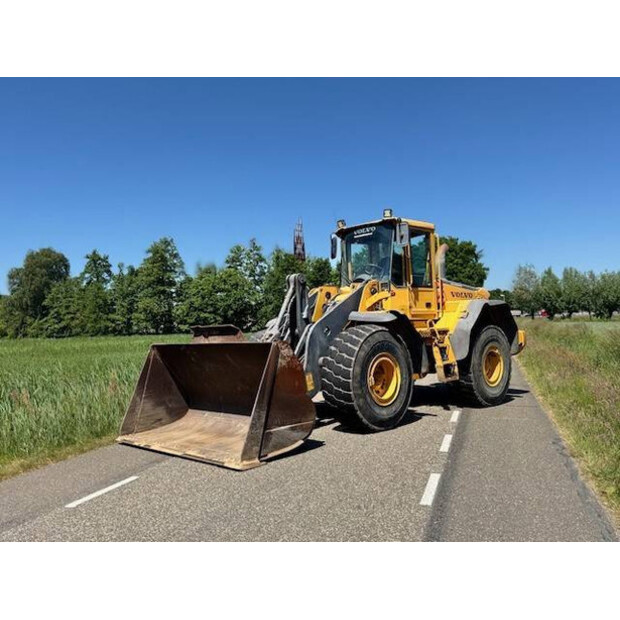 2005 فولفو L110E-41360535