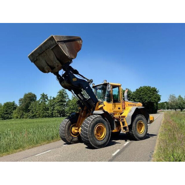 2005 فولفو L110E-41360545