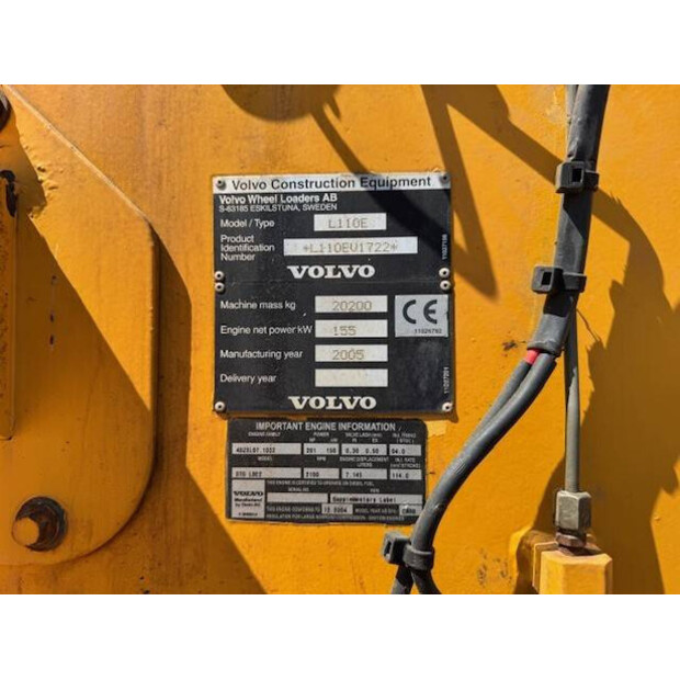 2005 فولفو L110E-41360550