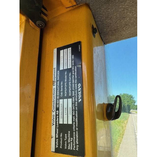 2005 فولفو L110E-41360551
