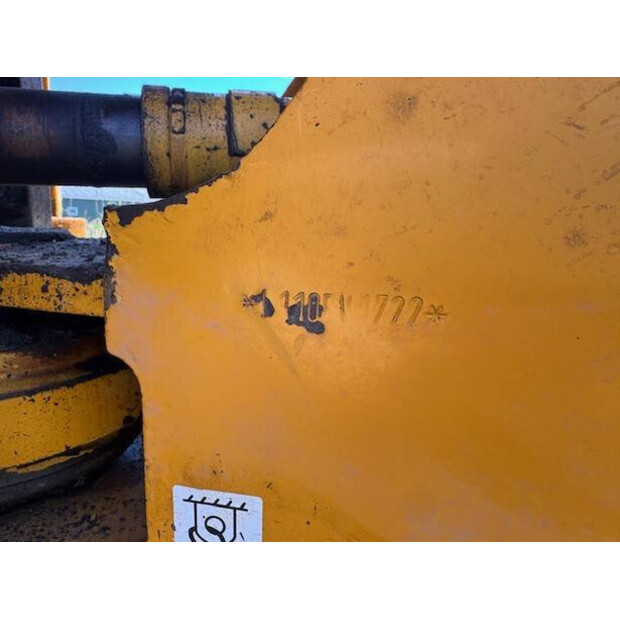 2005 فولفو L110E-41360554