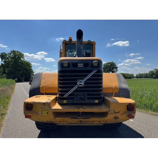 2005 فولفو L110E-41360556