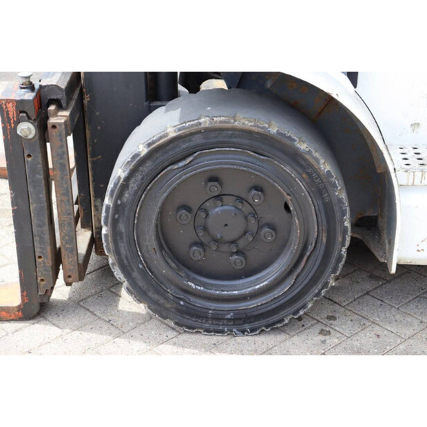 1997 تويوتا 62-6FDF30-41361185