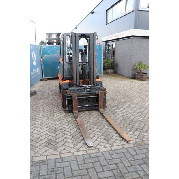 2002 Linde H30T-03-41361874