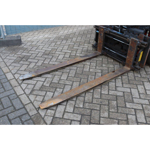 2002 Linde H30T-03-41361877