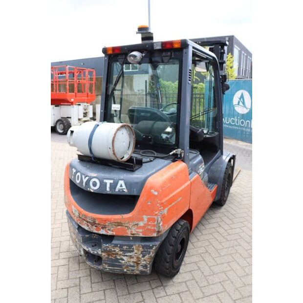 2008 Toyota 02-8FGF30-41362057