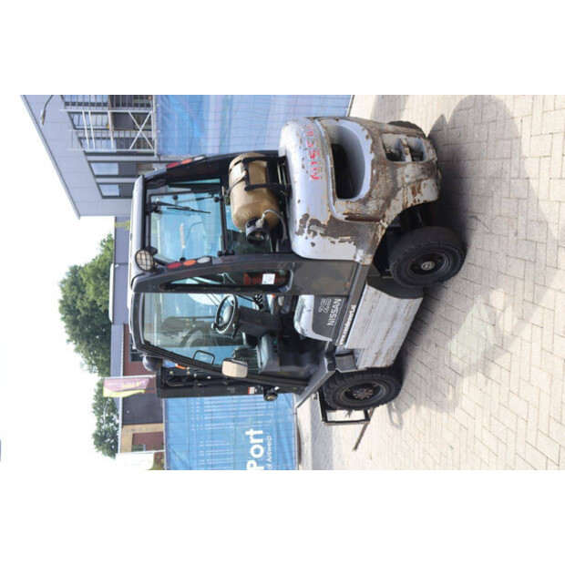2006 نيسان UD02A25PQ-41362795