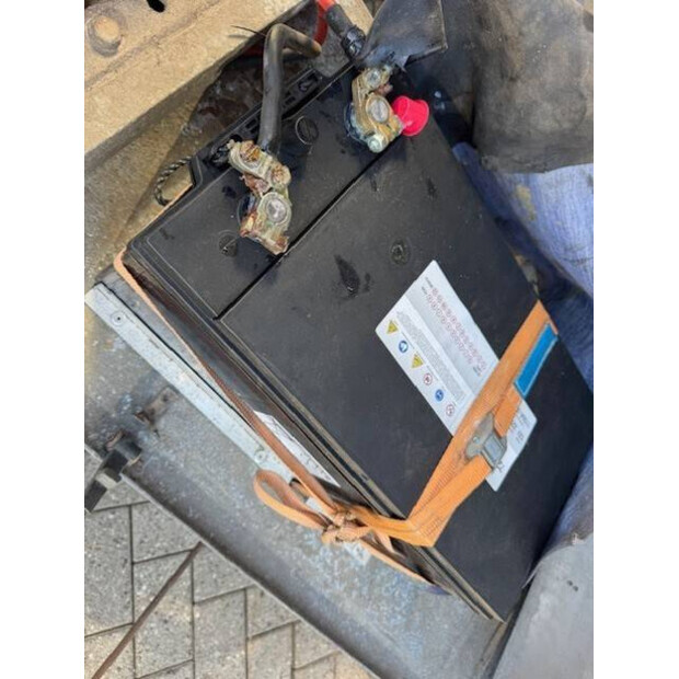 2002 Hotra KP25-41363508