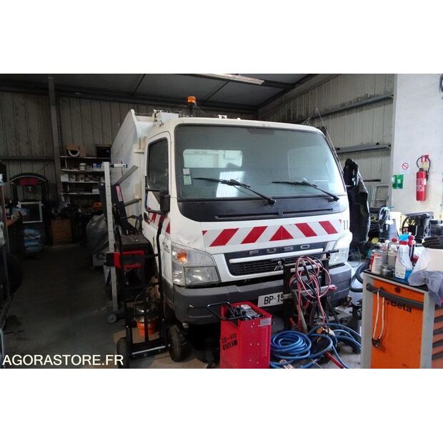 2011 MITSUBISHI CANTER-41377293