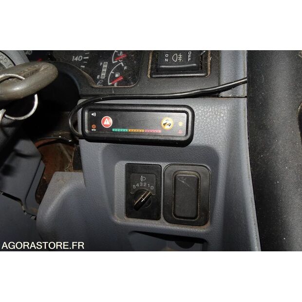 2011 MITSUBISHI CANTER-41377334