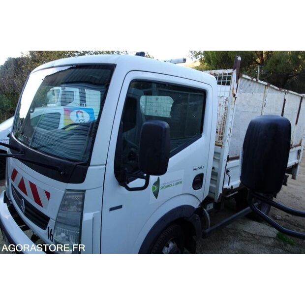 2010 Renault Maxity-41377470