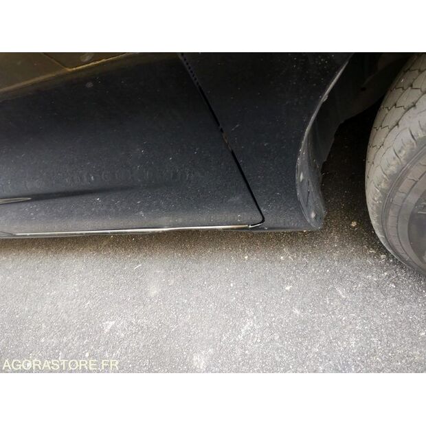 2013 NISSAN NV200-41377626