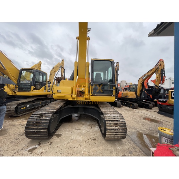 2022 Komatsu PC200-8-41377672