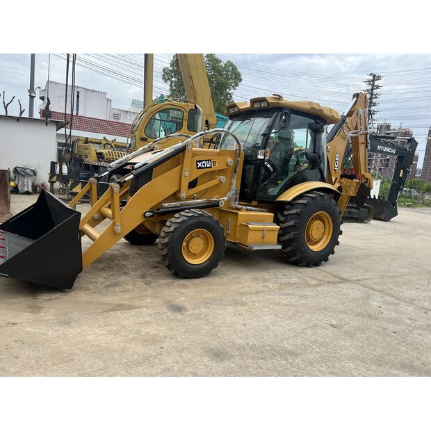 2025 جيه سي بي 3CX-41378134