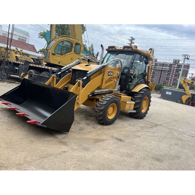 2025 جيه سي بي 3CX-41378136