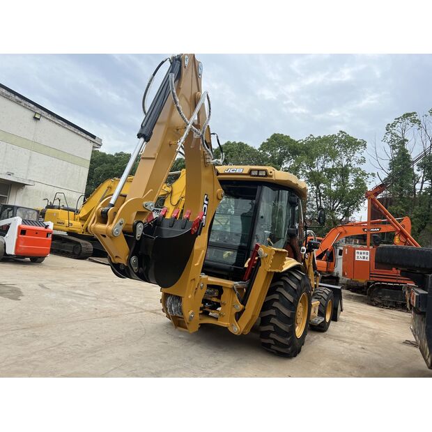 2025 جيه سي بي 3CX-41378143