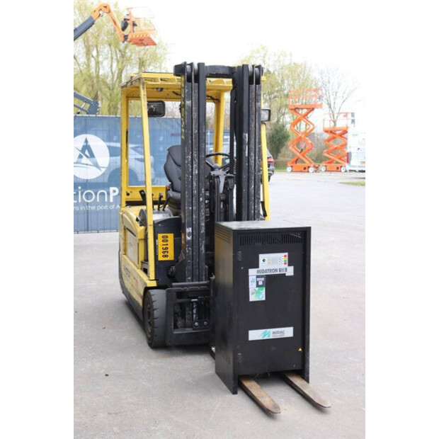 2004 هايستر J1.80 XMT-41379090
