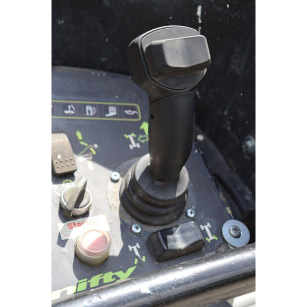 2006 نيفتي 210SD-41379391
