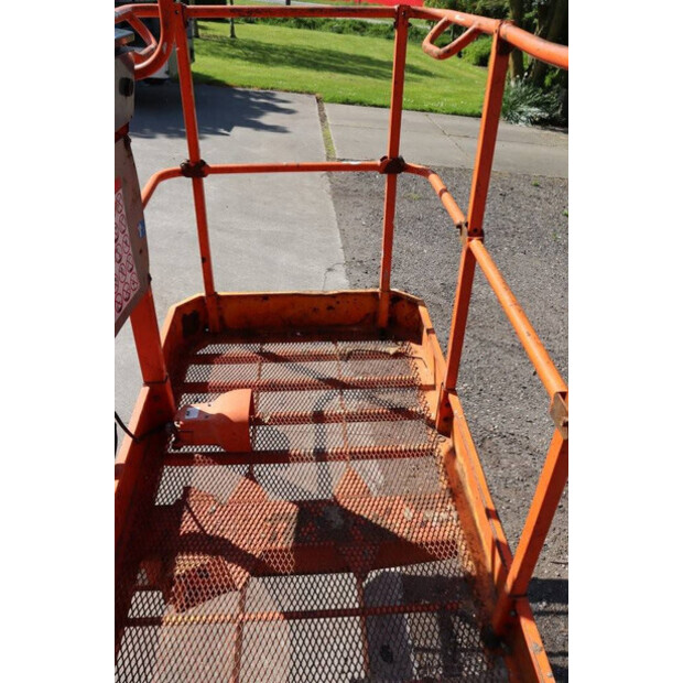 2014 SkyJack SJ 66T-41379581