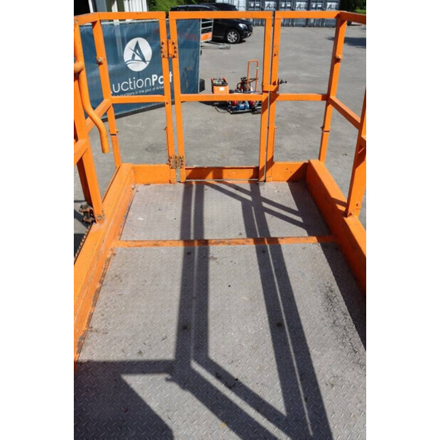 2001 Genie GS2668-41379840