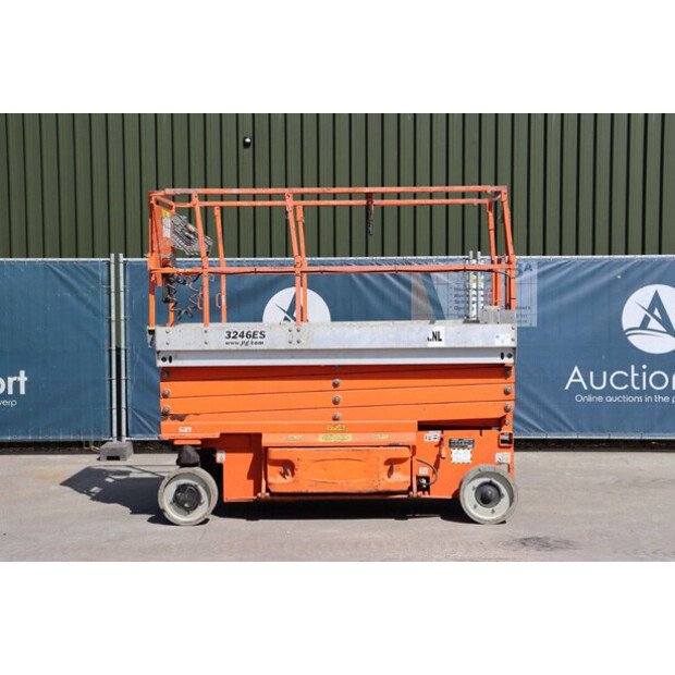 2010 JLG 3246ES-41379905