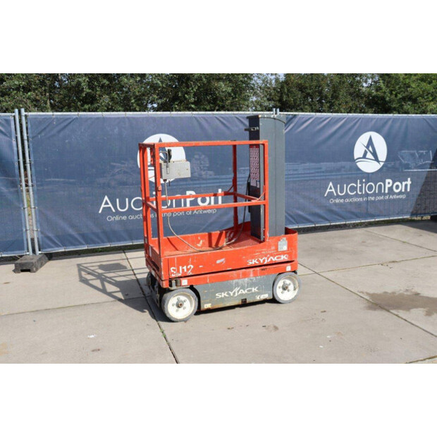 2015 SkyJack SJ12-41380405