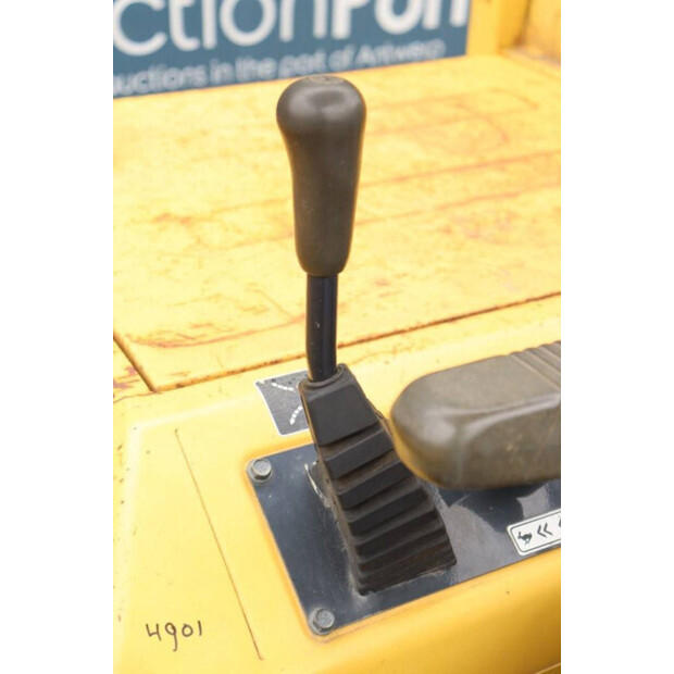 2015 YANMAR C30R-2B-41380681