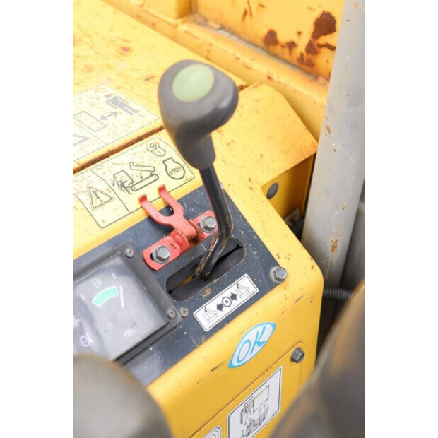 2015 YANMAR C30R-2B-41380683