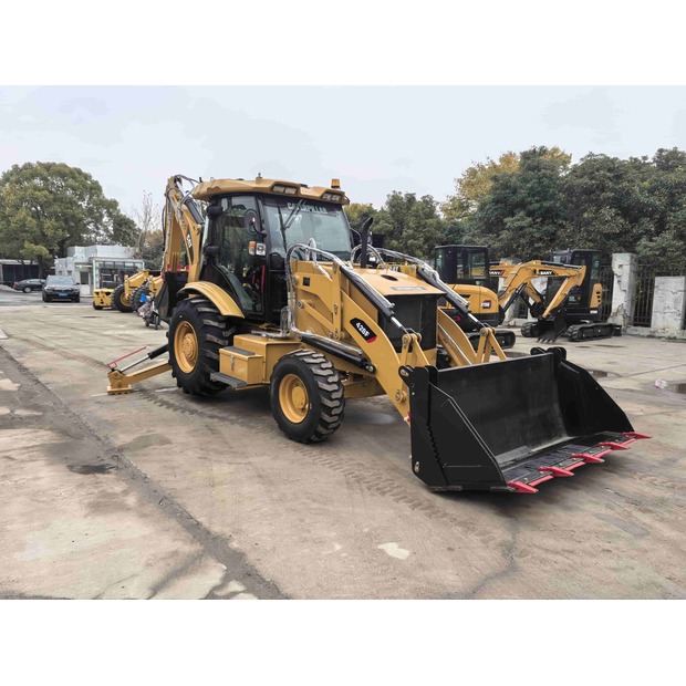 2022 Caterpillar 428F-41380779