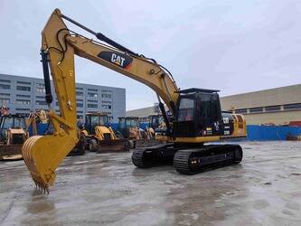 Image for TRACKED EXCAVATORS 2022 Caterpillar 320D