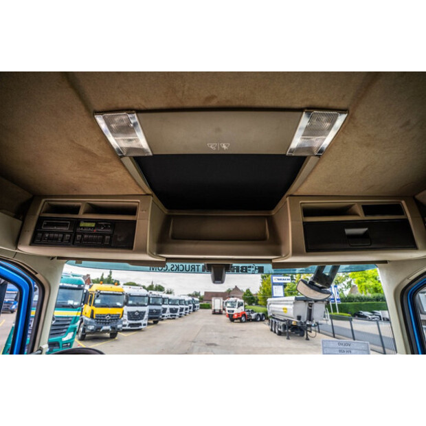 2016 فولفو FH 420-41381515