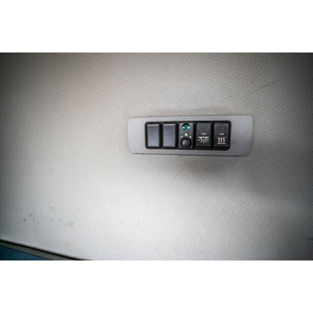 2011 فولفو FM (FH) 460-41381611