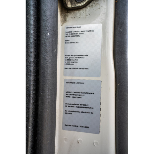2011 فولفو FM (FH) 460-41381618