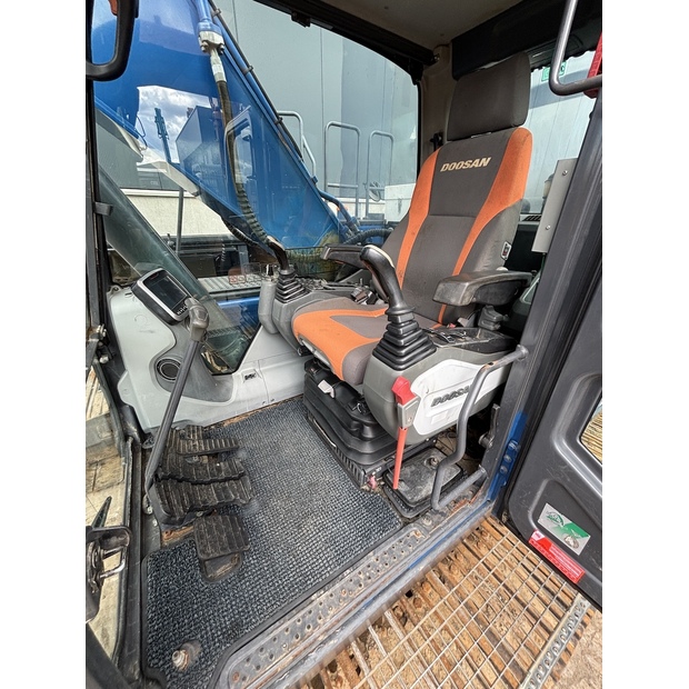 2016 Doosan DX255LC-5-41388675