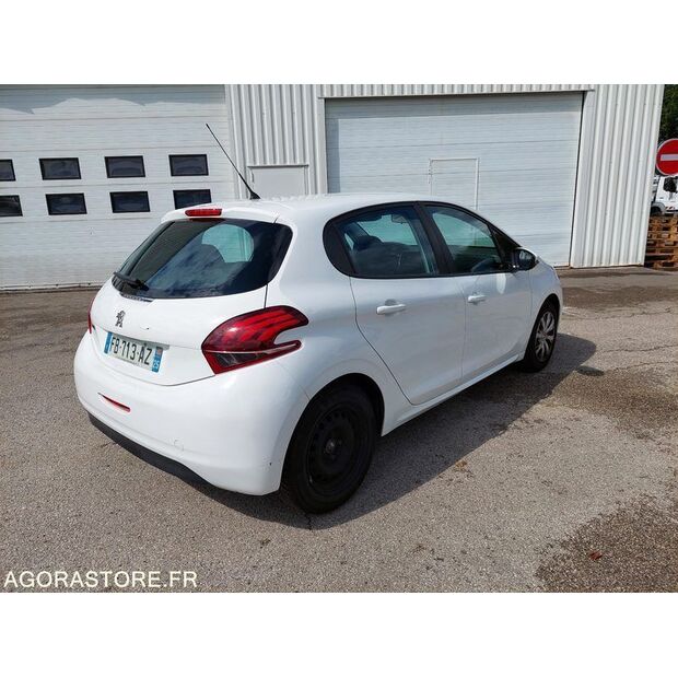 2018 Peugeot 208-41393715