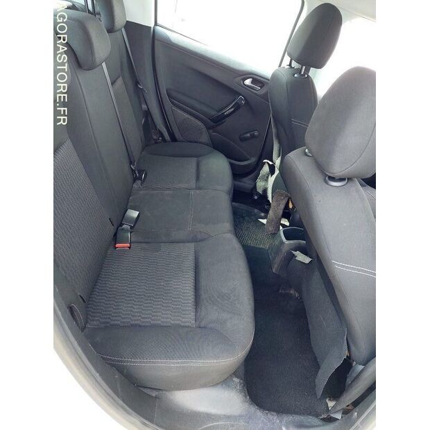 2018 Peugeot 208-41393718