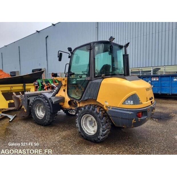 Volvo L25B-P-41393756