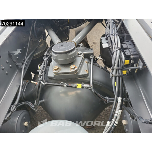 2020 داف XF 530-41396069