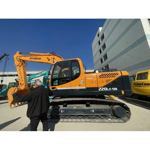 2019 هيونداي Robex 220LC-9S-41396704