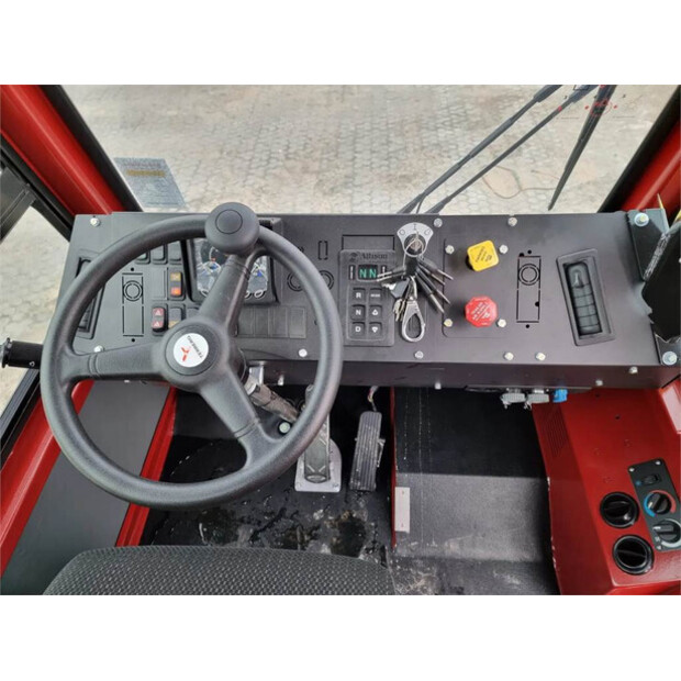 2024 Terberg YT220-41397270