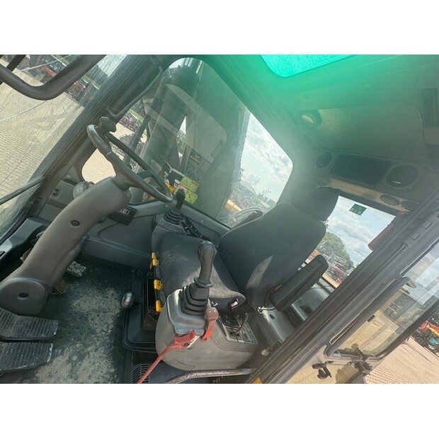 Volvo EW180B-41409898