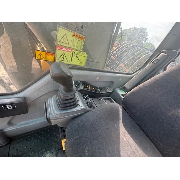 Volvo EW180B-41409899