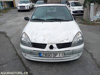 صورة ل سيارات 2005 رينو Clio