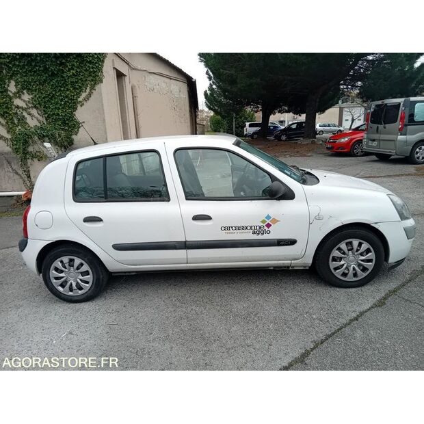 2005 Renault Clio-41415075