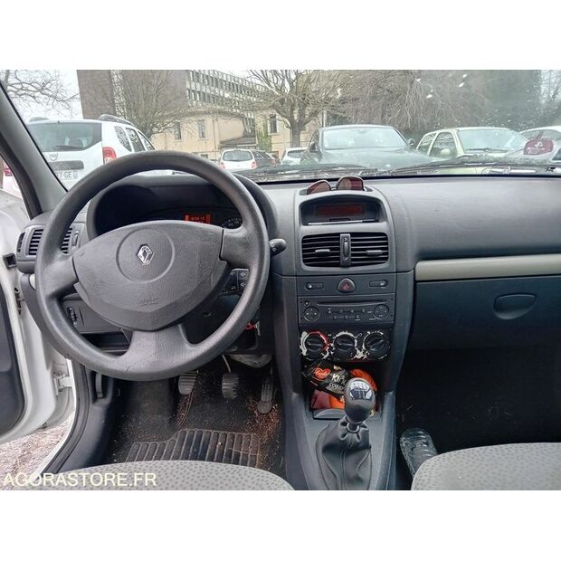 2005 Renault Clio-41415080