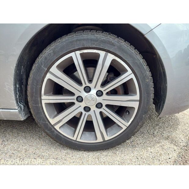 2015 بيجو 308-41415109