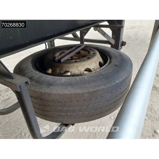 2002 Floor FL0-12-20K1-41415978